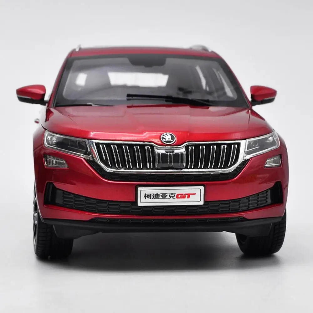 Коллекция игрушечных моделей автомобилей Volkswagen Skoda KODIAQ GT SUV 1/18 г.|Наземный