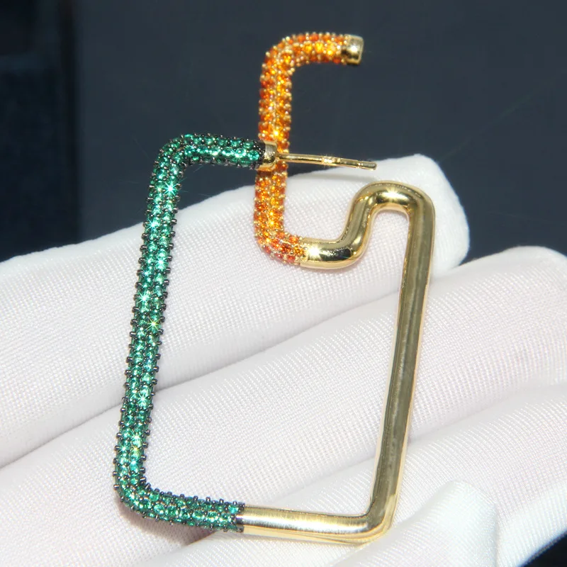 Женские прямоугольные серьги гвоздики из серебра 2020 пробы зеленого и оранжевого