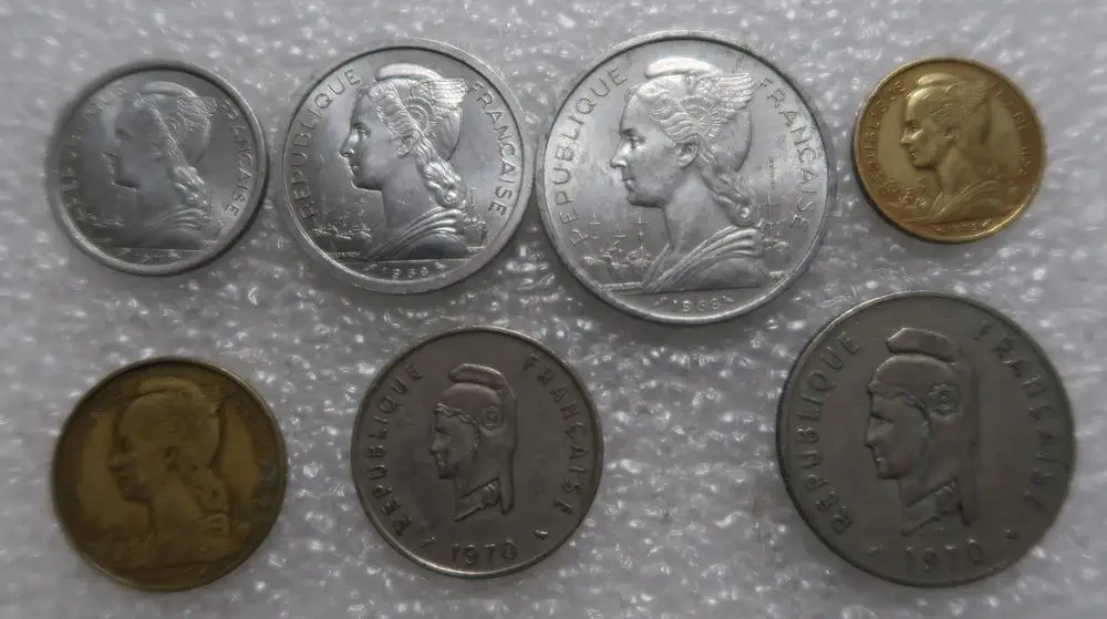 

Original French Alpha Issa 7 pcs/sets coins
