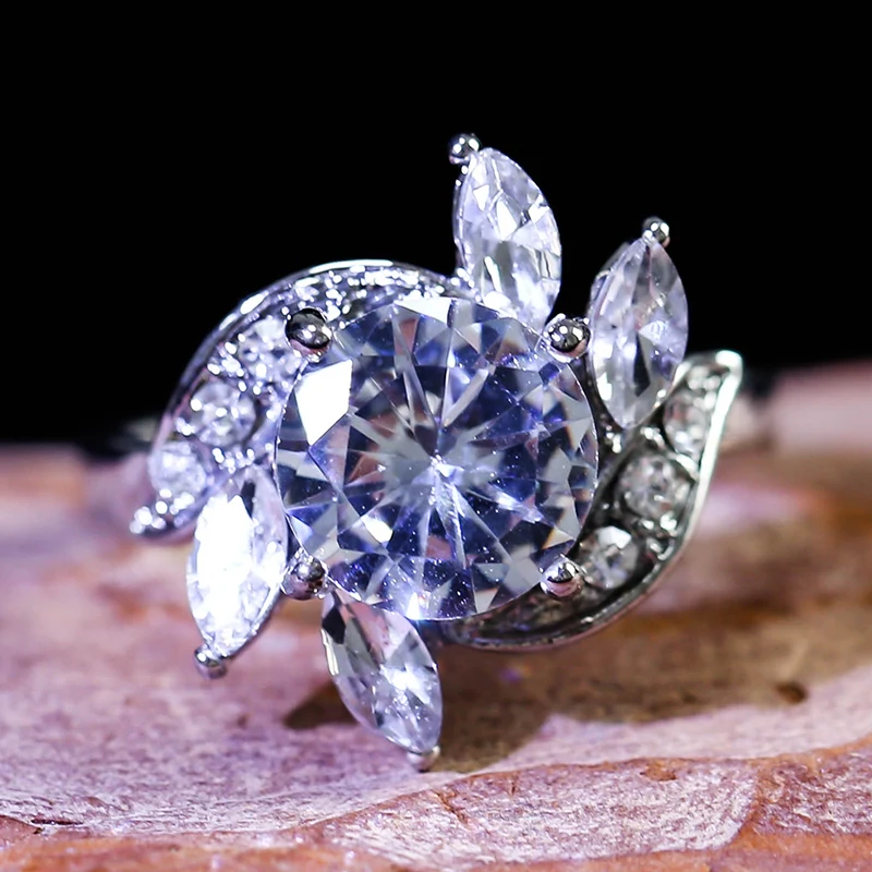 

Fashion Round Cubic Zirconia Engagement Rings For Women Elegant White Lotus Crystal Wedding Men Party Gifts