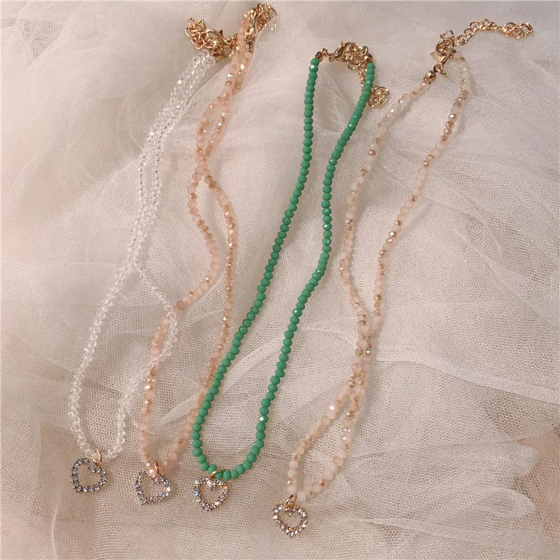 

Bohemian Acrylic Crystal Necklace Beaded White Pendant Necklace Heart-shaped Green Plastic Elegant Rice Bead Gift for Girl Women