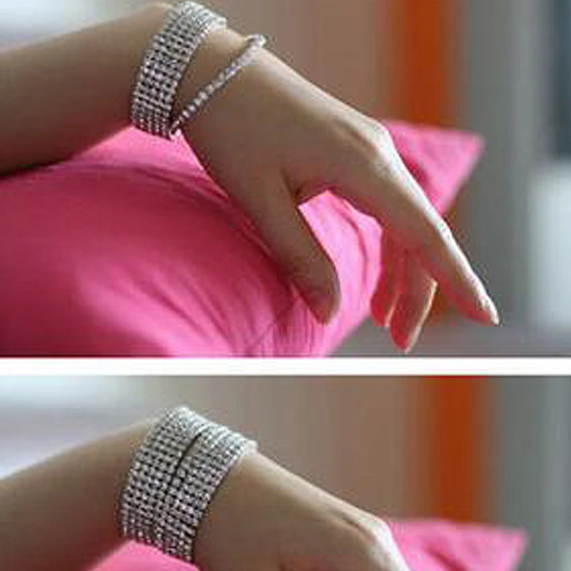 Браслеты Женские Стрейчевые блестящие со стразами модные обручи для подруг