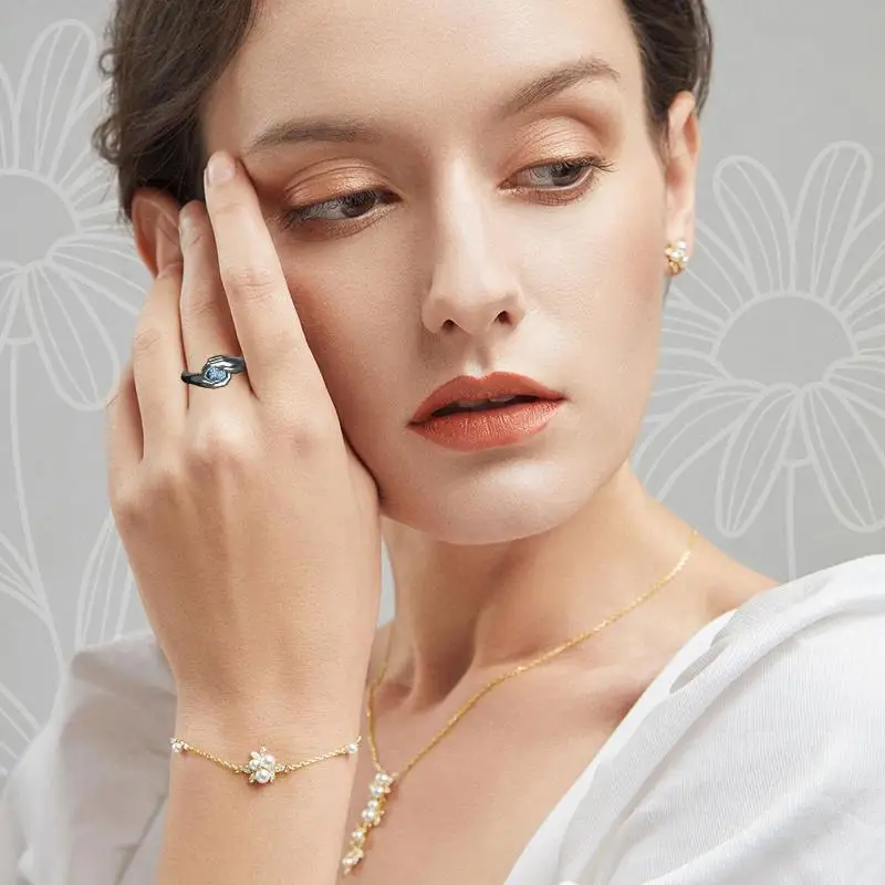 

1pc Hands Hug Blue Gemstone Ring For Birthday Mother's day and Christmas Gift Eternal Hug Style Love Hug Ring Gemstone Ring