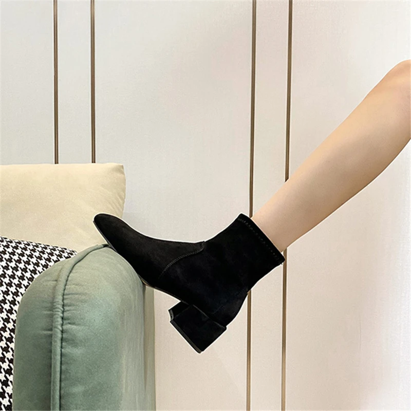 

2021 Women's Chelsea Boots Flock Square Toe Black Slip On Stretch Boots Big Size Ladies Autumn Short Boots Female Shoes 41 42 43