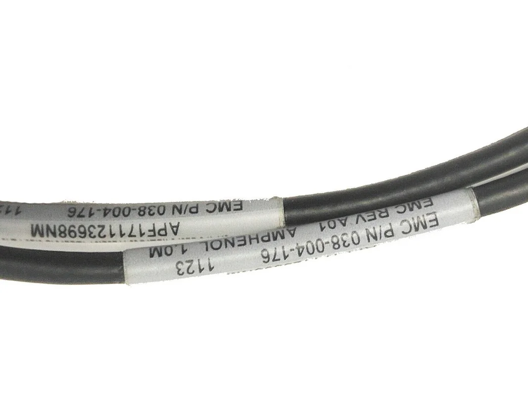 

FOR EMC 038-004-176 10G Active FCoE SFP + Twinax Cable 1 meter 038-004-176