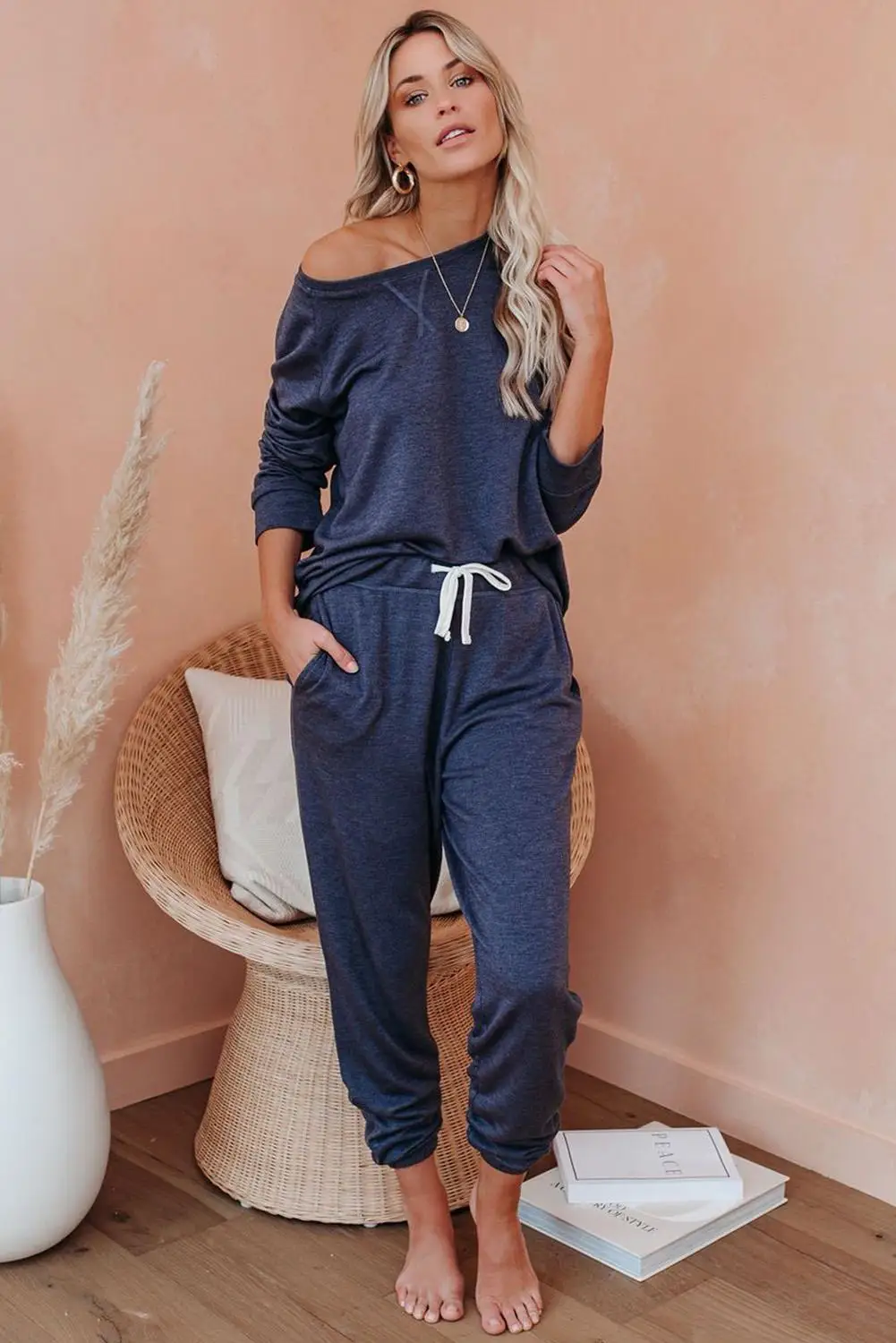 Женский комплект из 2 предметов с карманами и круглым вырезом длинным