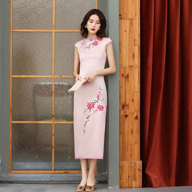 

Lady Pink Qipao Sexy Satin Mandarin Collar Chinese Dress Vintage Embroidery Flower Chengsam Slim Long Vestidos Plus Size 3xl 4xl