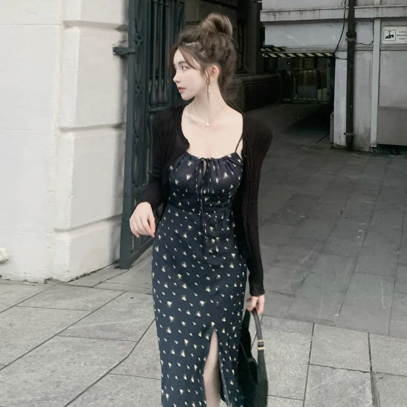 

Женское платье с цветочным принтом на раннюю осень, французская юбка с разрезом и большими подтяжками, осенний комплект из блузки и двух пре...