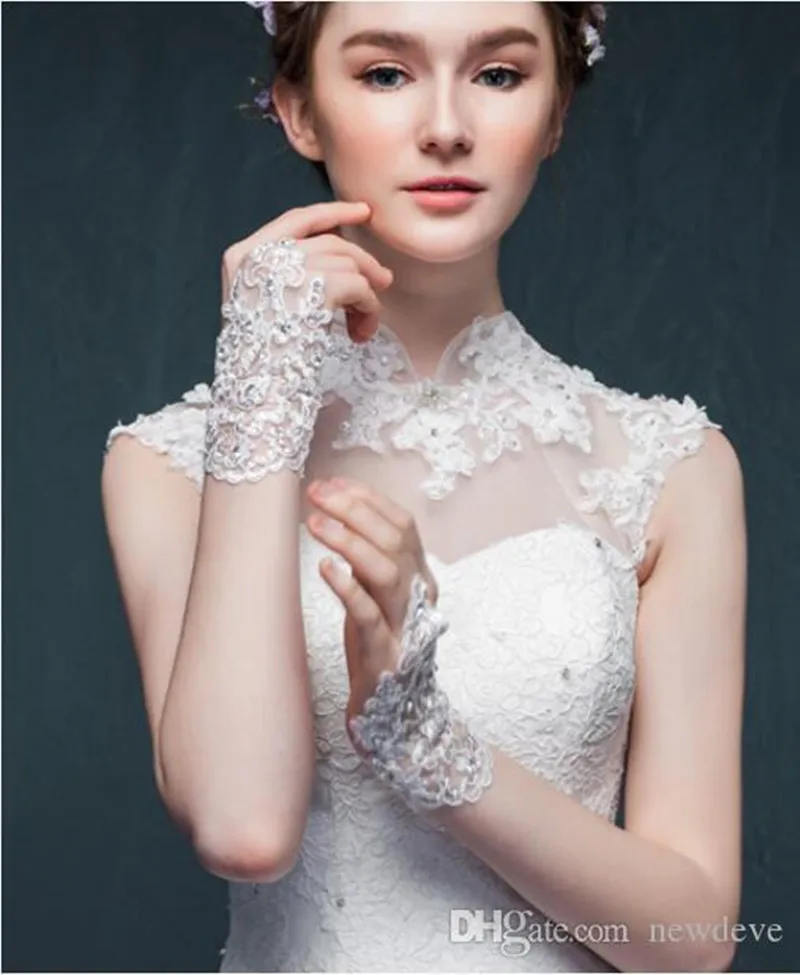 Свадебные перчатки Дешевое кружевное с аппликацией из бусин без пальцев Длина