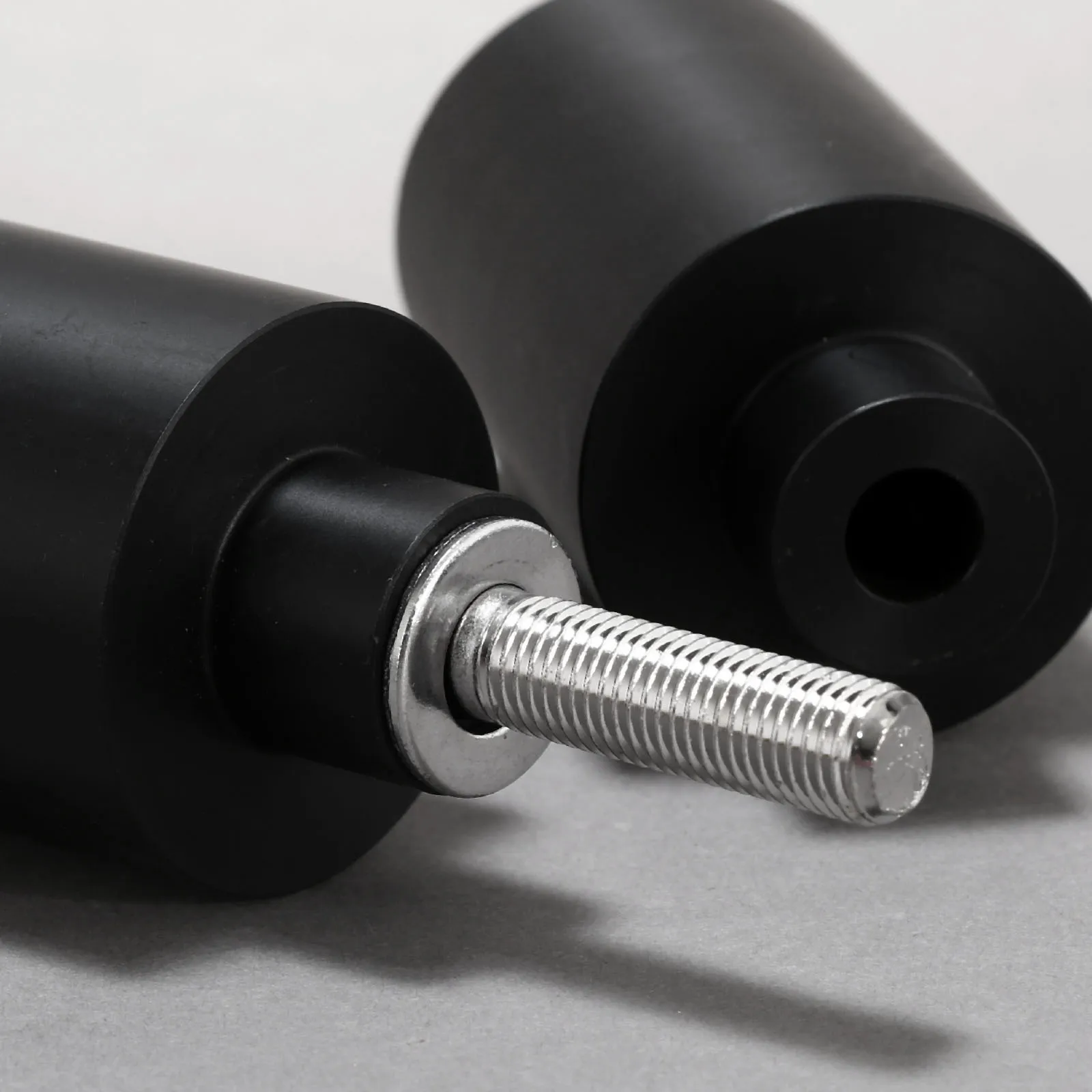 

Frame Slider Falling Crash Engine Protector No Cut Frame Slider Crash Pads Falling Protector For Yamaha FZ1 FAZER 1000 2006-2008