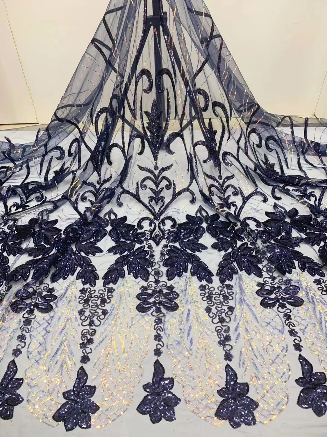 

Navy Blue African Tulle Lace Fabric With Sequins Embroidery High Quality French Net Lace Fabric For Nigerian Wedding Dress