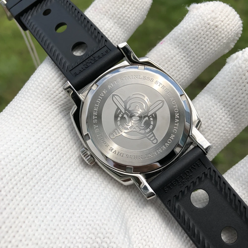 

STEEL DIVE 2020 New Arrival Automatic Mechanical Watch C3 Super Luminous Steel Dive Watches Men 200m NH35 Mechanical Watch Men
