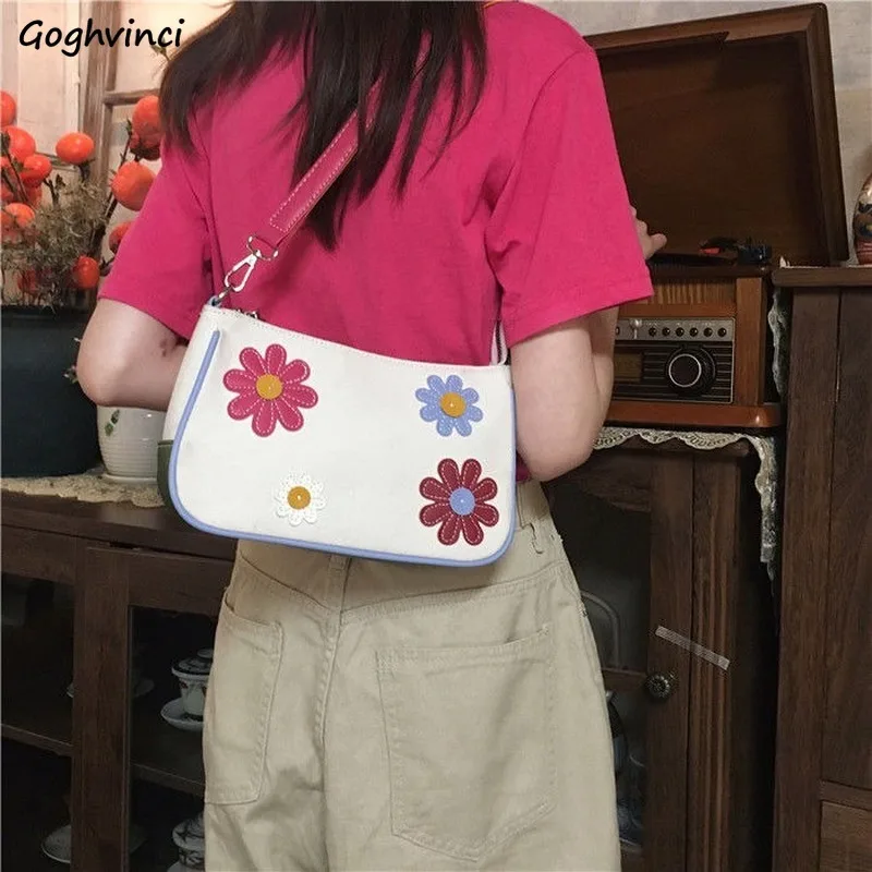 

Женская сумка на плечо, с цветочной аппликацией