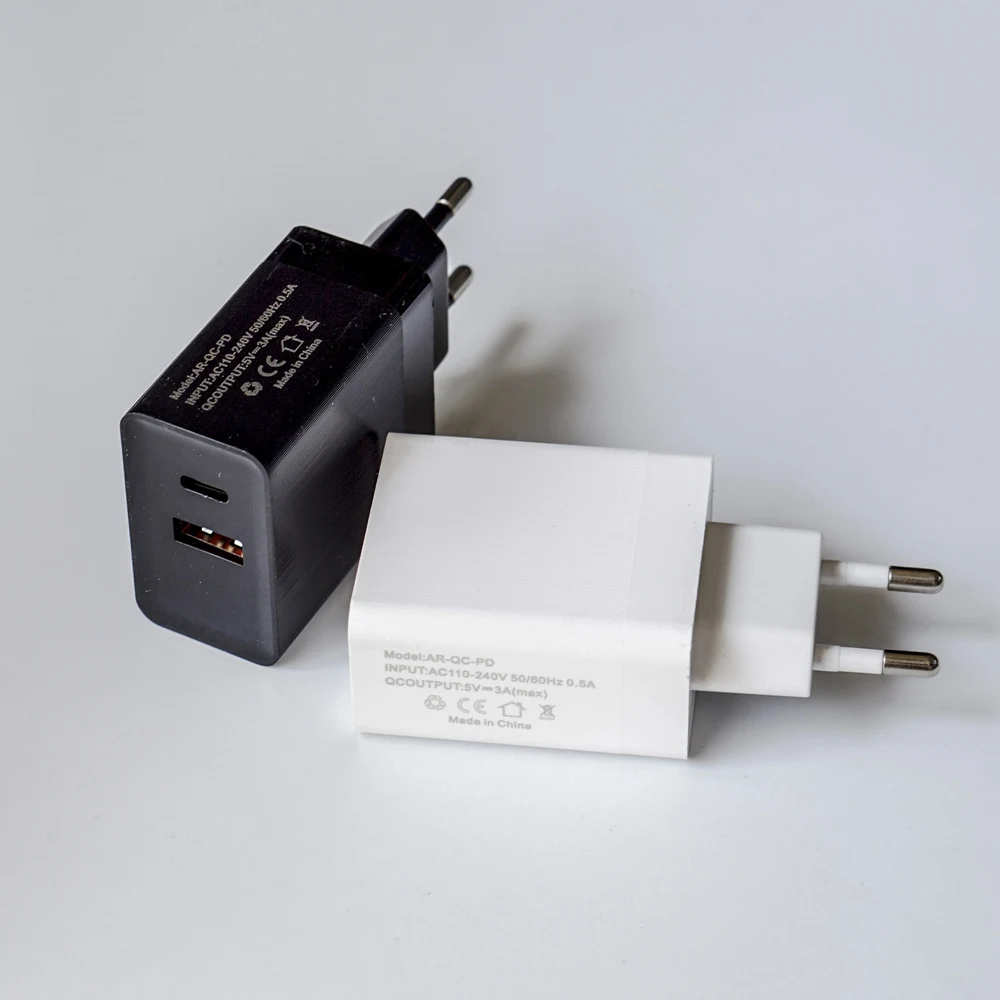 Портативное зарядное устройство с двумя портами USB Type C 18 Вт|Зарядные устройства