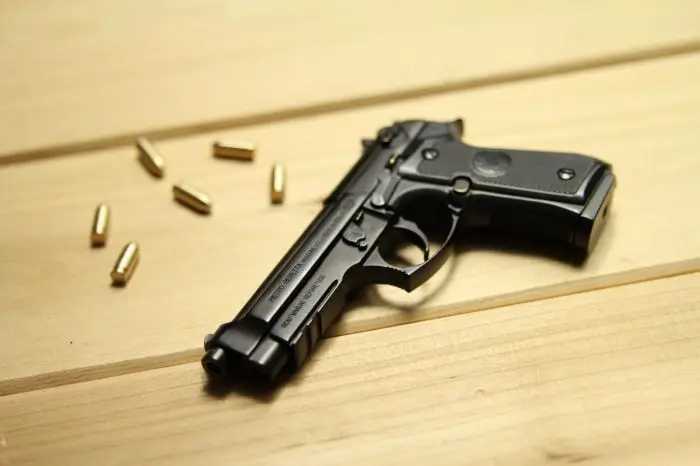 1 / 2.05 scale Italian Beretta m92f fake gun toy pistol decorative iron painting | Дом и сад