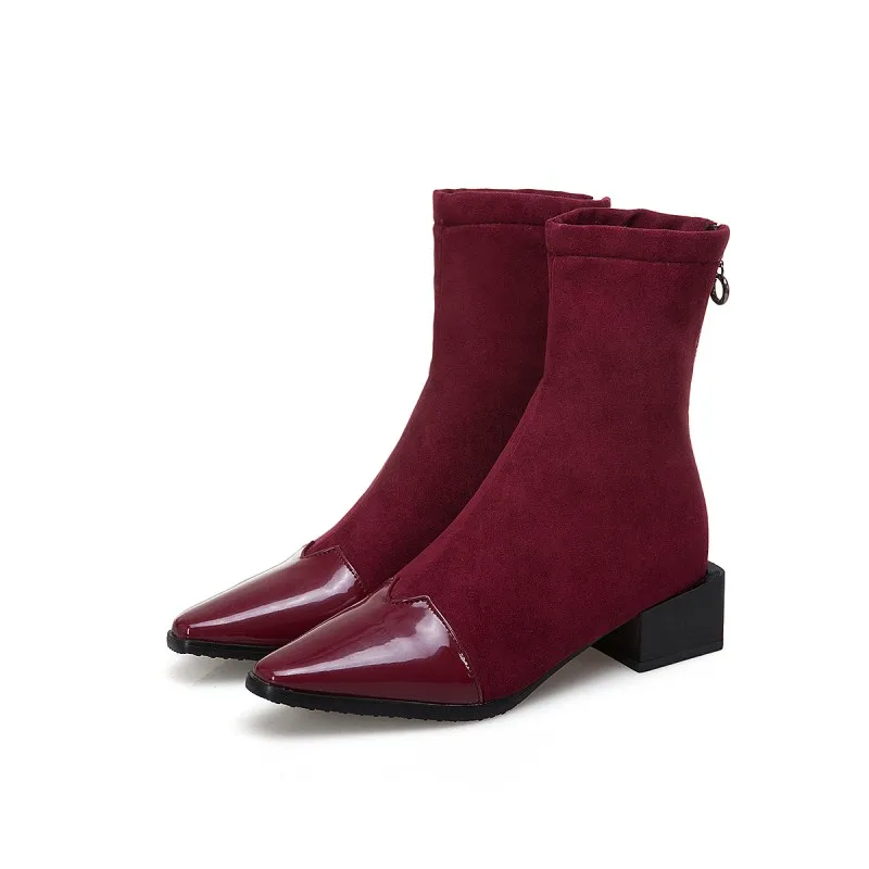 Короткие ботинки в европейском и американском стиле с острым носком модной