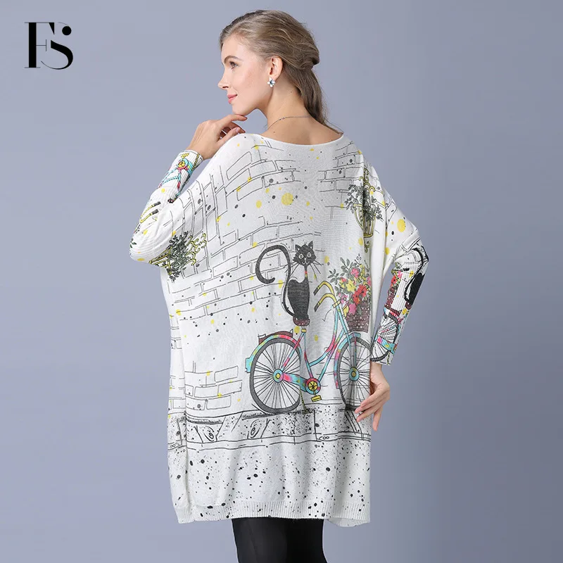 Свитер женский трикотажный с принтом в виде кота и рукавами летучая мышь |