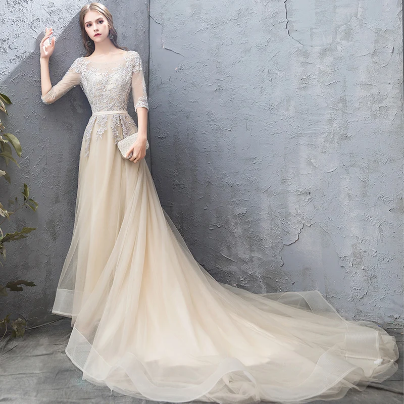 Женское вечернее платье на одно плечо элегантное цвета шампанского с открытым