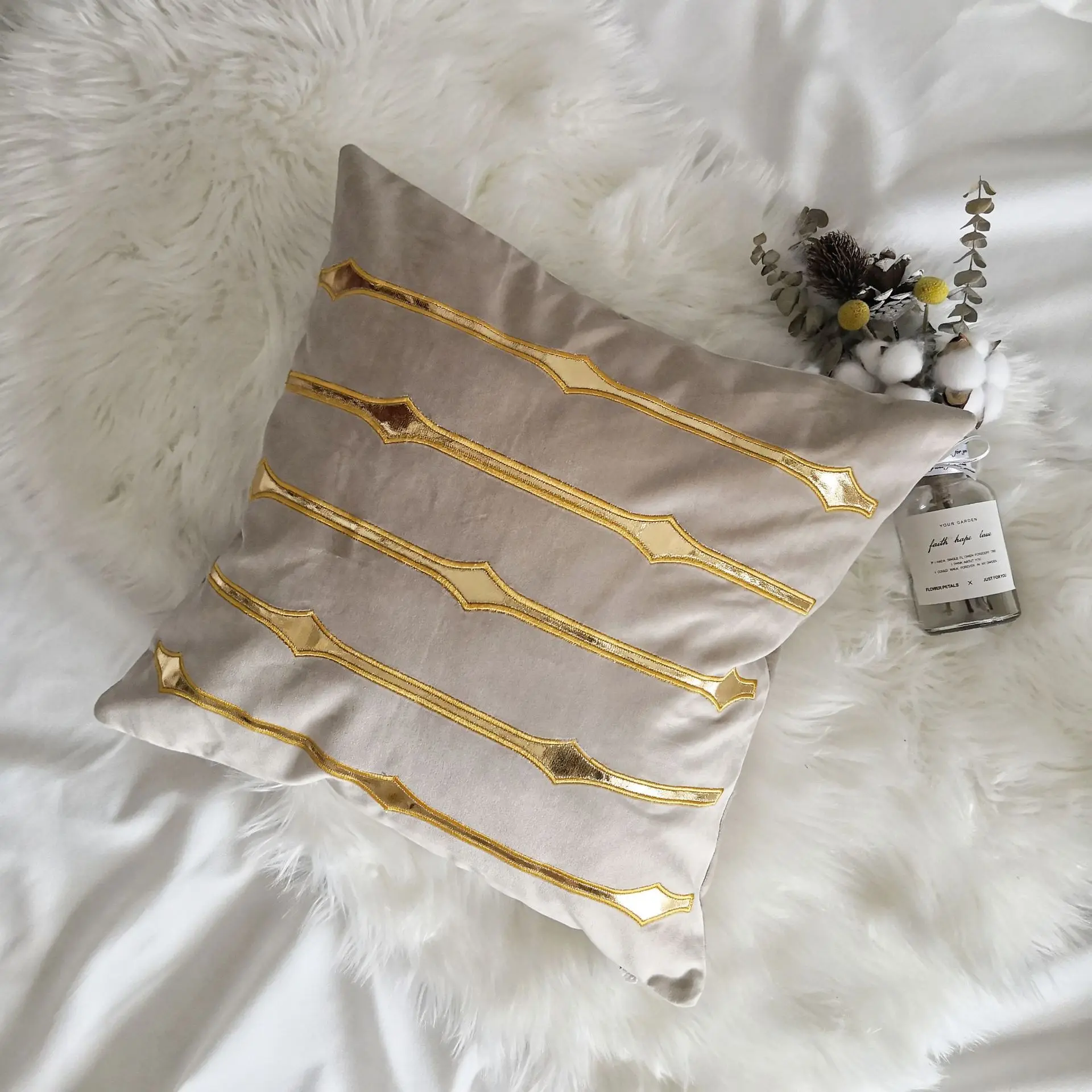 45x45cm wine/deep green/grey/deep blue color velvet cushion cover gold pu leather embroidered waist pillowcase sofa pillow |