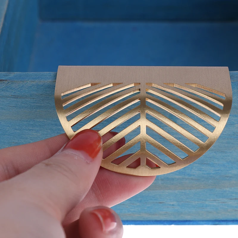 Мебельная ручка в форме листа латунная для шкафа гардероба ящика | Обустройство