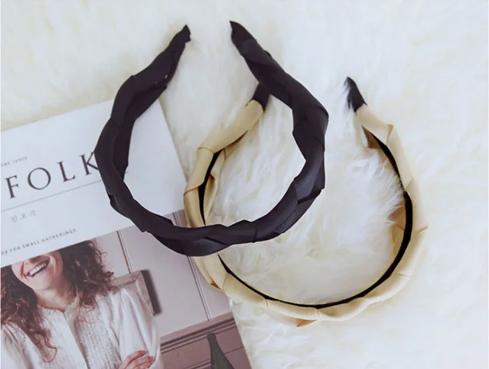 

Women Solid Hair Band Girls Hair Accessories Lady Temperament Weave Headband Female Headwear Simple Fashion A824