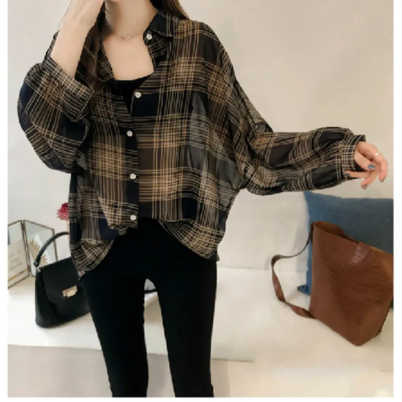 

2020 Spring Autumn Korean Style Women College Style Loose Fashion Splicing Plaid Printed Lapel Single Breasted Long Sleeve Shirt