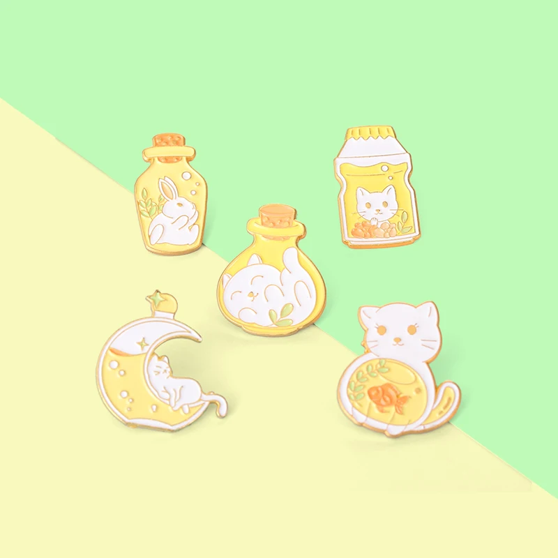 Эмалированные булавки в виде желтых бутылочек кошки кролики значок на лацкан