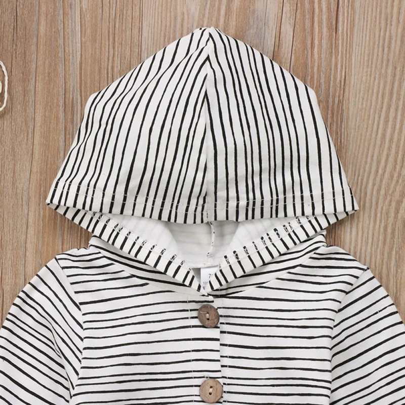 

CXD-Cotton Long-sleeved Boy And Girl Striped Single-breasted One-piece Baby Romper