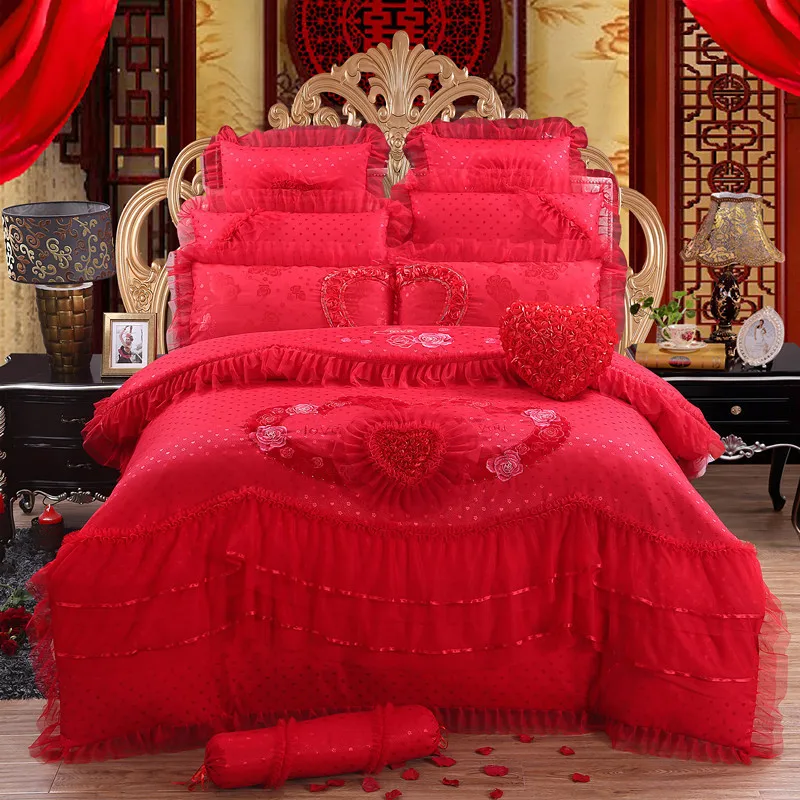 

8/4/10Pcs Chic Lace Luxury Red,Pink Wedding Bedding set Handmake Heart Design Duvet Cover Quilted Cotton Bedspread Pillowcases