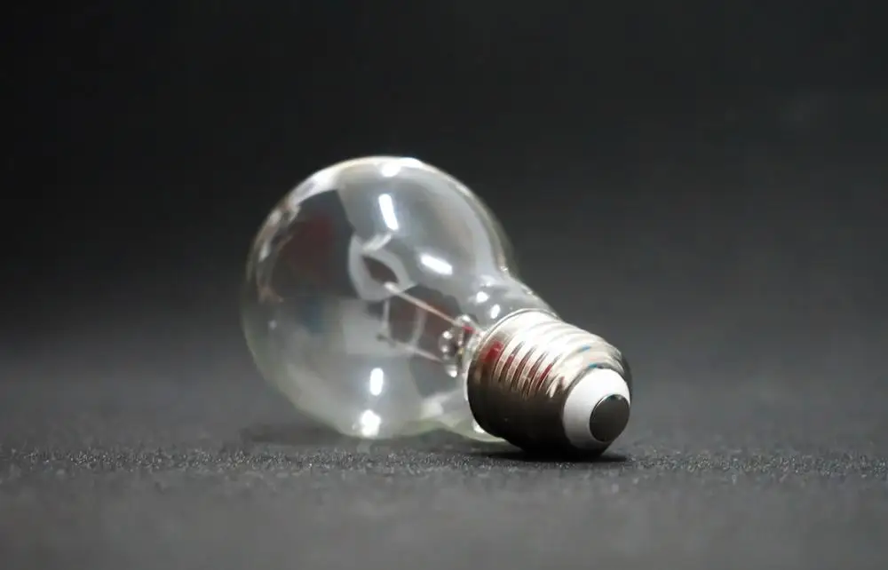 Свет Божий загадочная Сила магии лампочки Волшебная сцена уличные вечерние