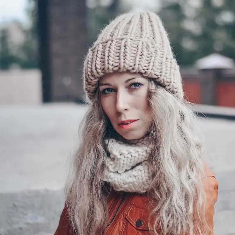 

Women Autumn Handmade Chunky Knit Beanie Cap Candy Color Crochet Warm Cuffed Hat