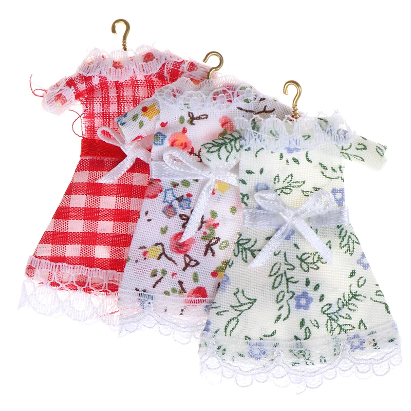 Кукольный дом 1:12 кружевная Цветочная пасторальная одежда юбка с вешалкой декор