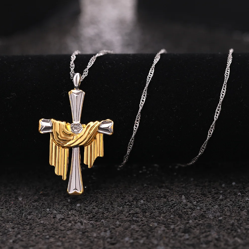 

Source cross Jesus sacrament pendant European and American religious two-color water diamond necklace