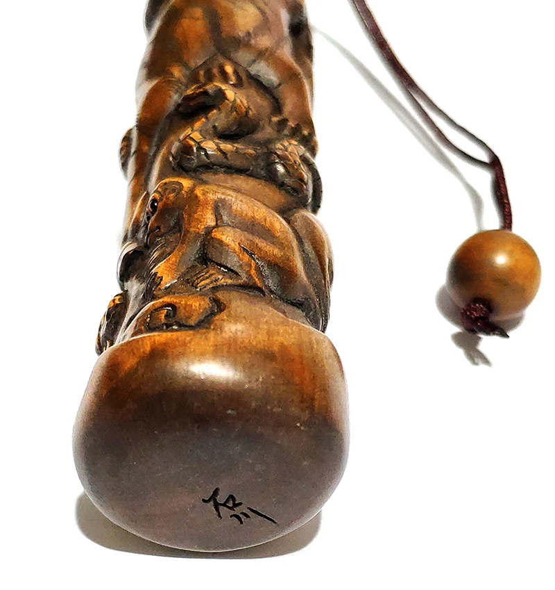 

IR167 - 20 Years OLD 19.5*2.8*2.8 Cm Boxwood INRO Case Pomander :12 Animals Collectible