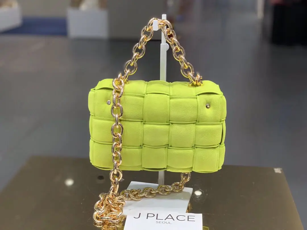 

Women New Designer Woven Soft Square Crossbody Bags Female Chic Purse High Quality Thick Metal Chain Frosted Suede Shoulder Bag