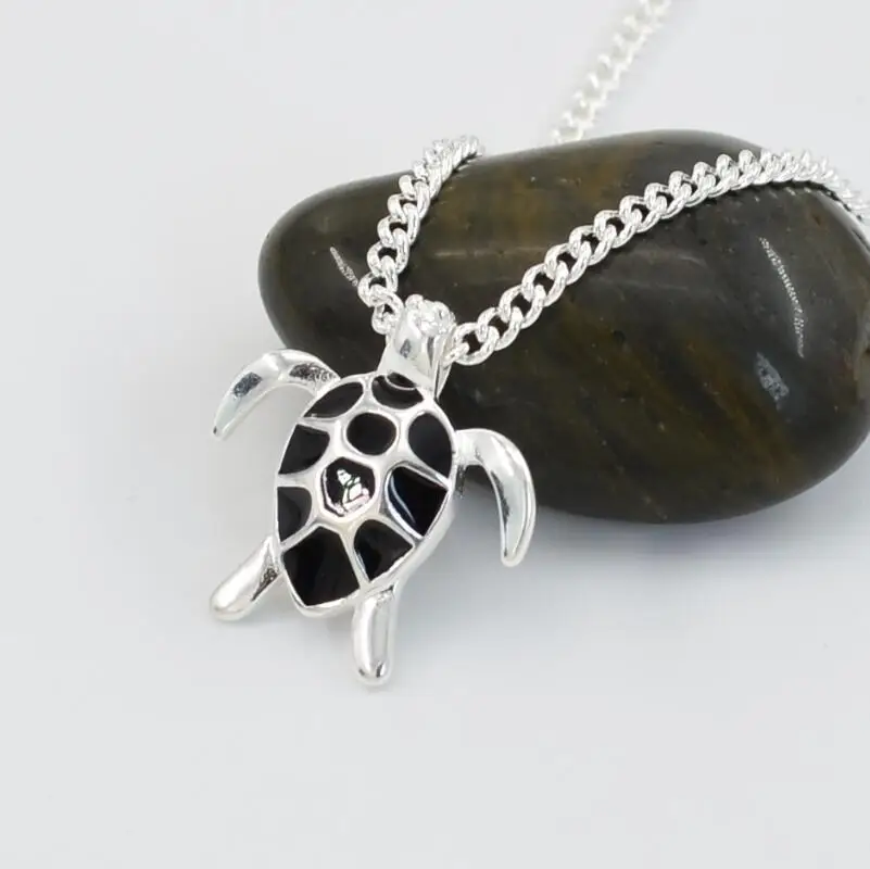 Цепочка с подвеской в виде морской черепахи | Украшения и аксессуары
