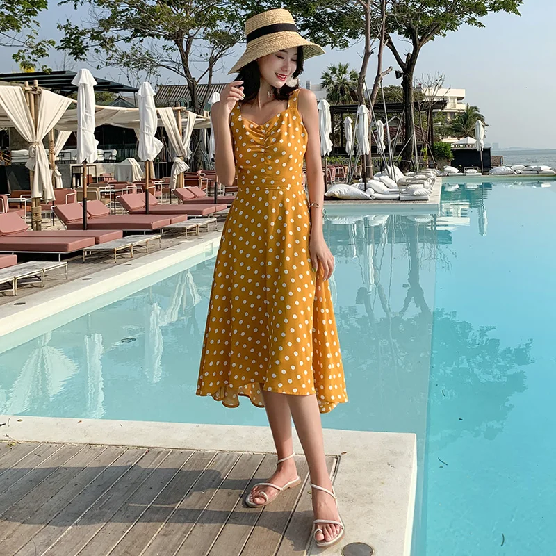 2 цвета летний женский желтый сарафан в горошек с открытой спиной Элегантное