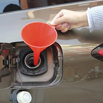 

4Pcs Small Car Refueling Funnel Gasoline Engine Oil Additive Motorcycle Farm Machine Use Convenient Anti-leakage Filler Accessor