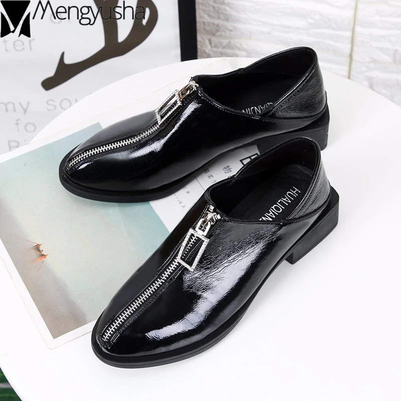 Обувь из мягкой кожи в стиле ретро брендовые черные туфли на плоской подошве с