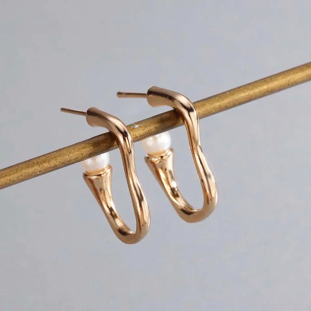 Женские серьги Крючки с искусственным жемчугом в стиле панк готика медные