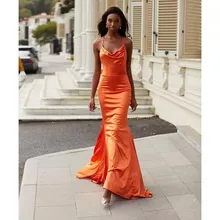 Robe de soirée de forme sirène en Satin, tenue de bal longue, Orange, bretelles Spaghetti élastiques, froncée, col rond, balayage du Train, 2021  (1)