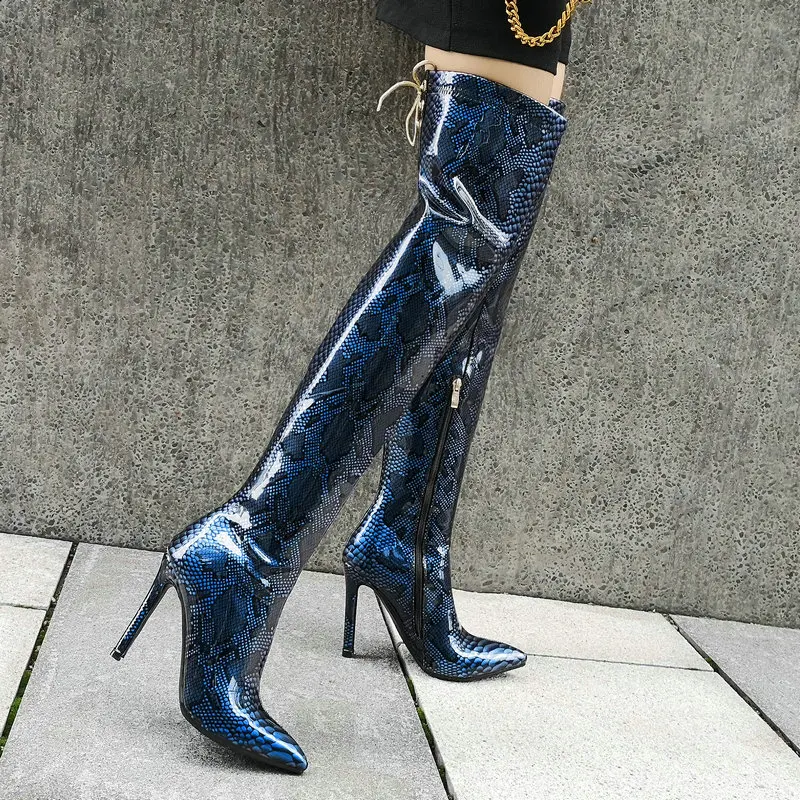 Женские сапоги выше колена привлекательные высокие на тонком высоком каблуке