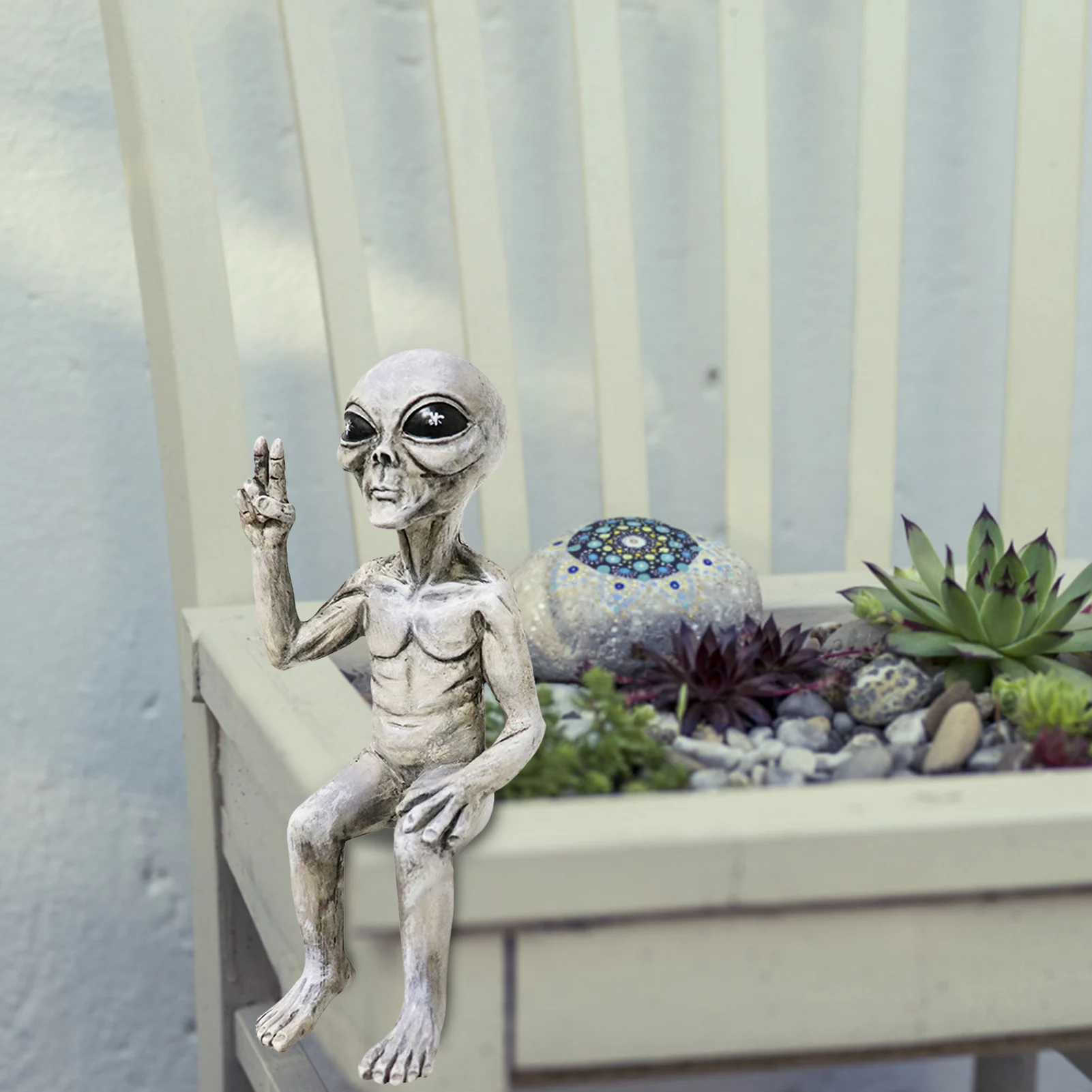 

Outer Space Alien Statue Figurine Resin Alien Small Ornaments Miniatures For Home Indoor Outdoor Figurines Garden Ornaments