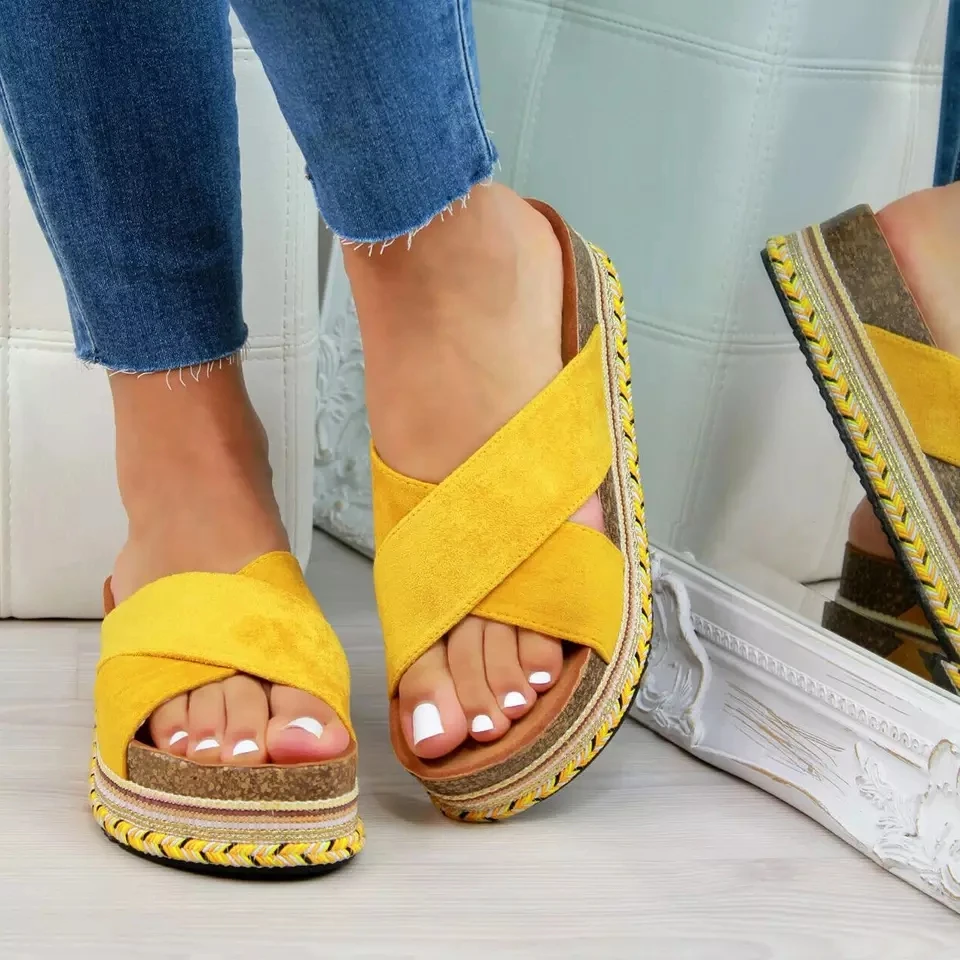 

Женские босоножки; Сезон лето; Однотонные этнические ветер крест; Новая женская обувь; На толстой подошве; Приморский пляж на открытом возду...