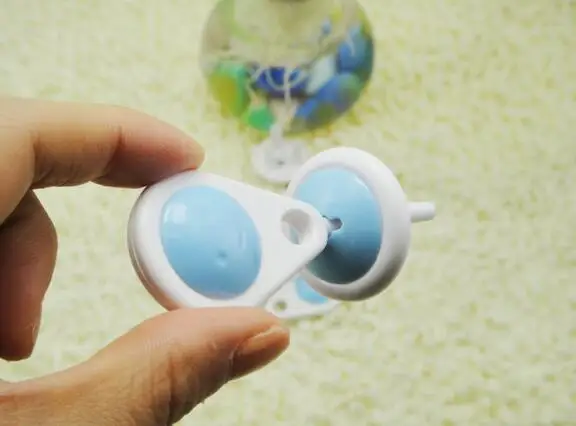 

Protection 6 Pcs Child Electric Socket Outlet Plug Two Phase Safe Lock Cover for Baby Kids Safety