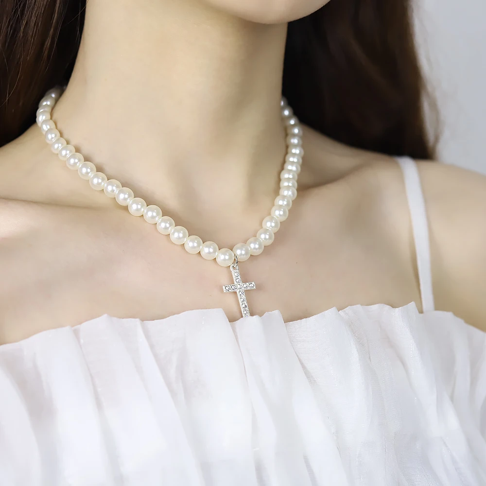 

Simple and Gentle Personality Pearl Clavicle Necklace French Retro Diamond Cross Long Pendant Necklace Female Gift