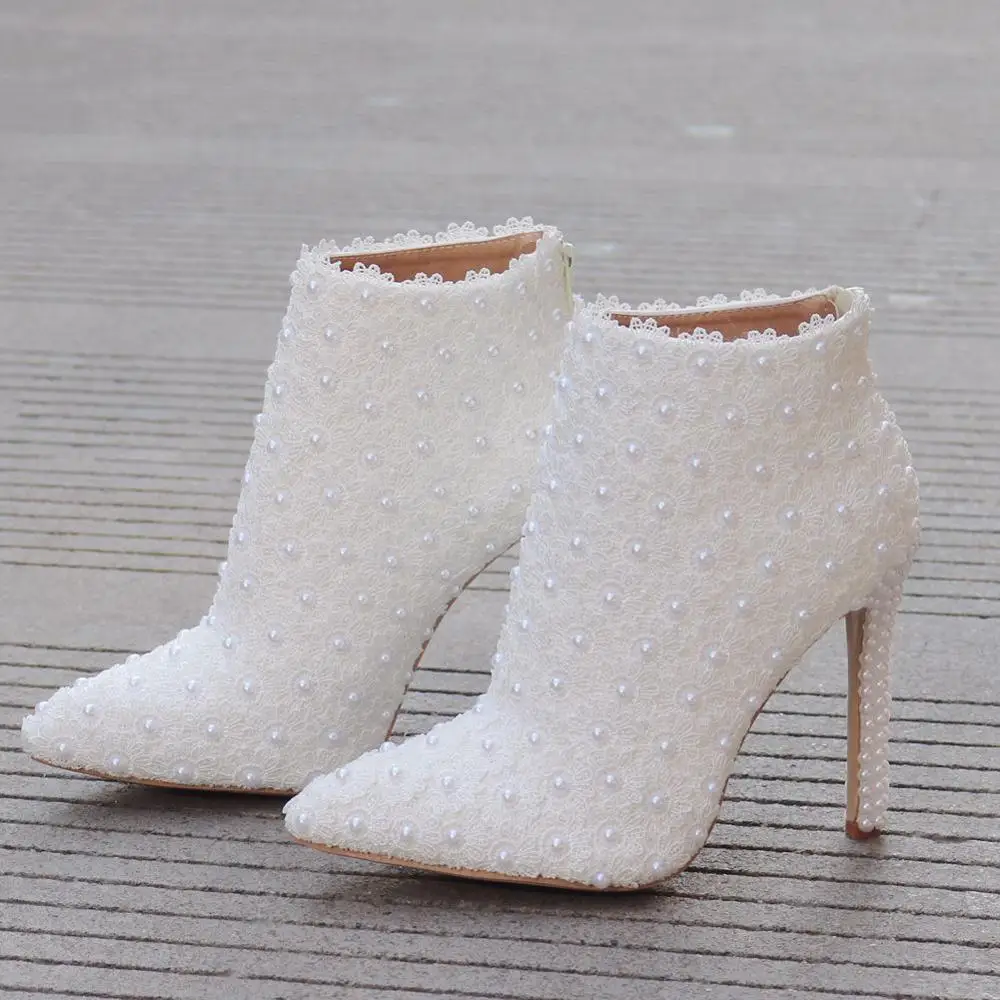 Ботинки женские короткие кожаные высокий каблук заостренный носок жемчуг