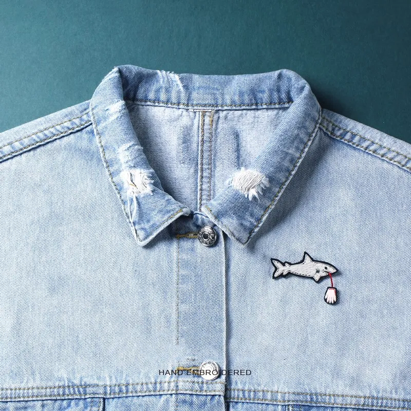 

Creative Design Embroidery Badge Pin Fixed Clothes Shark Brooch Ins Tide Personality Cute Japanese Accessories Female