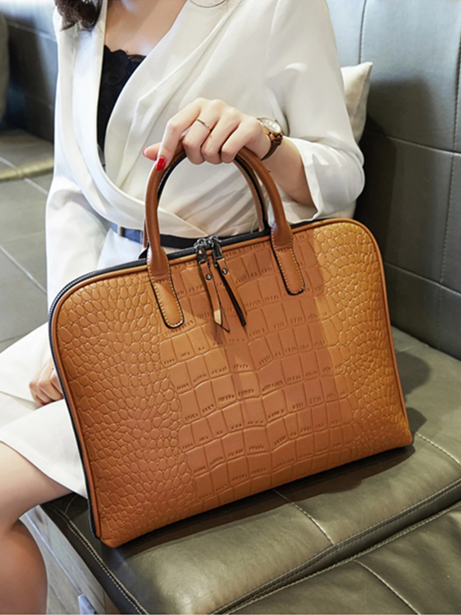 повседневные сумки. деловая сумка женская.