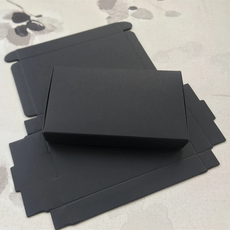 

50pcs- Kraft Paper Aircraft Cardboard Wedding Gift Box White Black Handmade Candy Packaging Paper Boxes